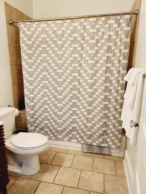 Overton Square - Spacious & Central Memphis Holiday home
